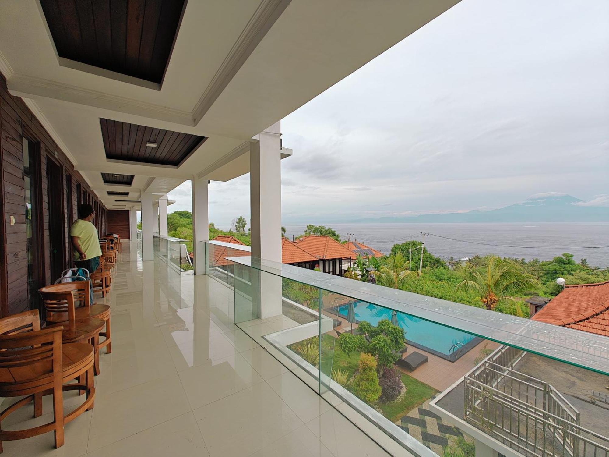 Nusa Sedayu By Ocean View 4*